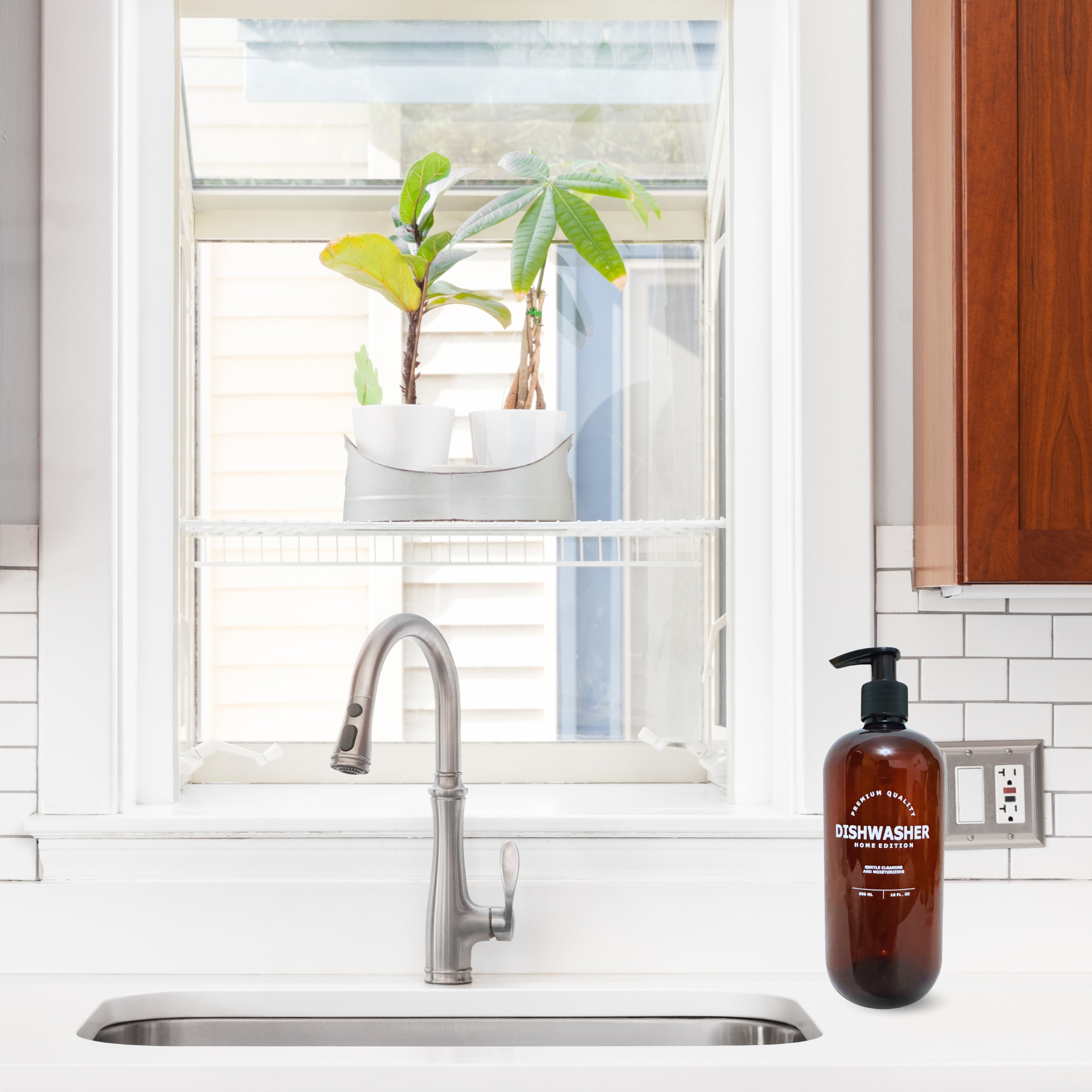 Set de Contenedores Ámbar con 7 Dispensadores De Líquidos